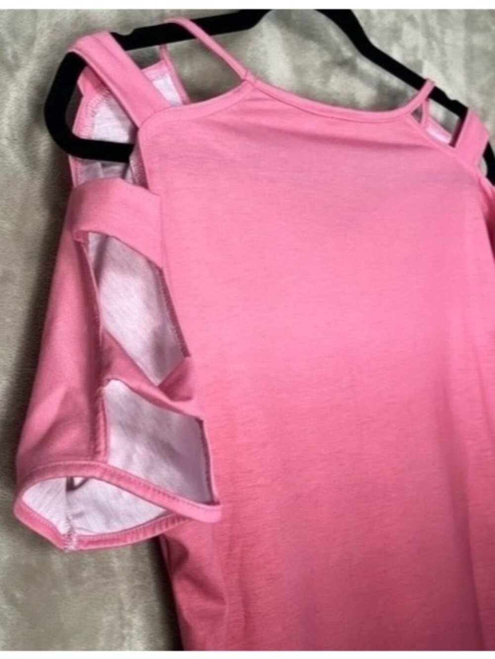 Women's V-Neck Pink Cutout Shoulder Shirt Ruched Side Seam Mauve Rose Tunic - Picture 14 of 16